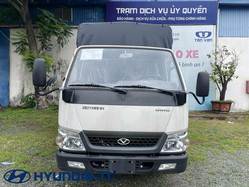 Giá xe tải 2.5 tấn IZ250 thùng mui bạt Đô Thành